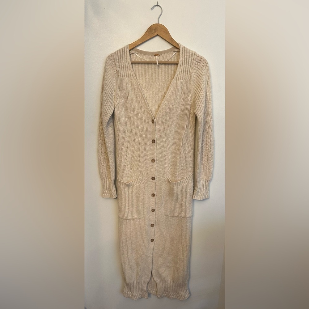 Free People Its Alright Cardi Beige Women Size Medium Chunky Knit Pocket Buttons